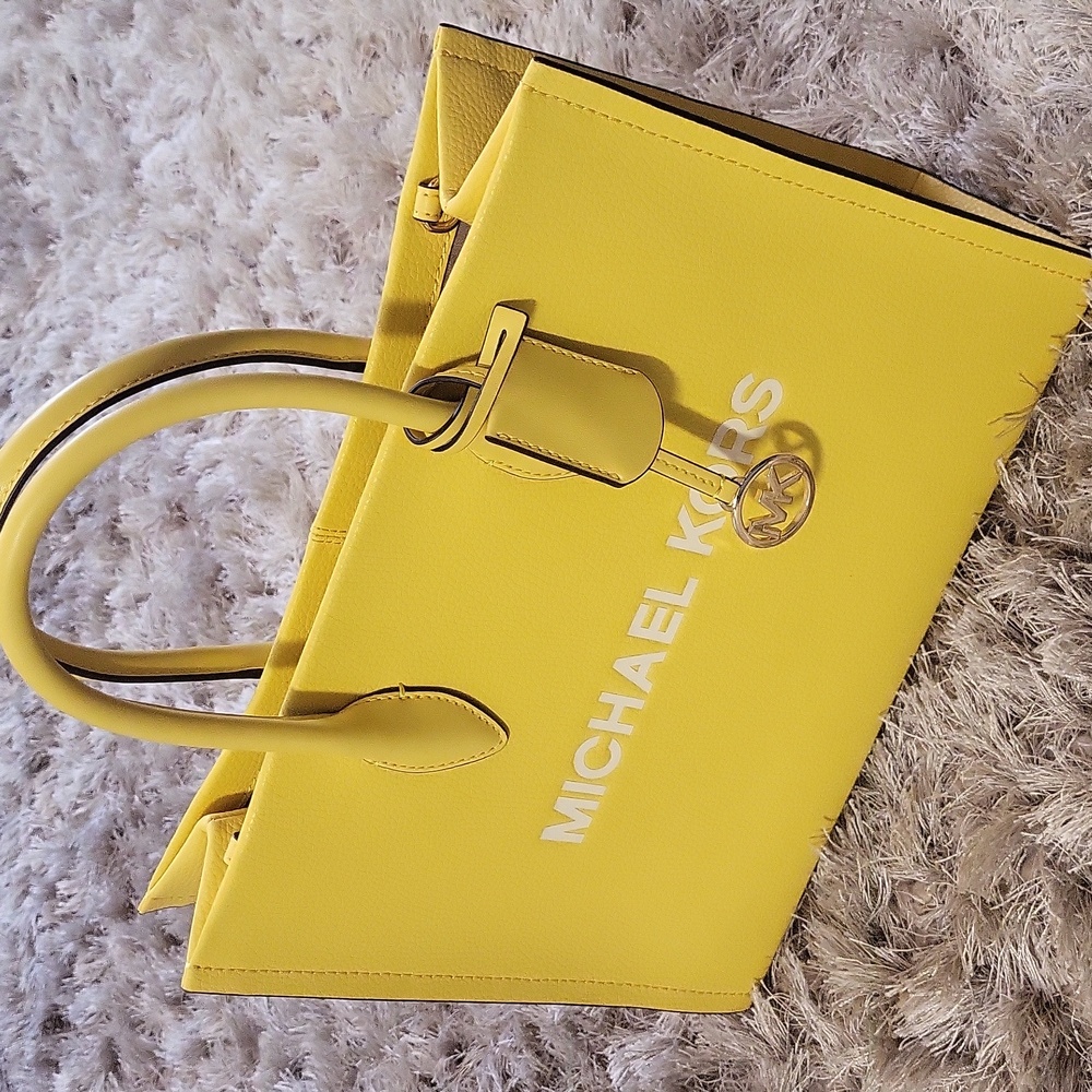 Michael Kors Yellow Tote Bag - Picture 4 of 8